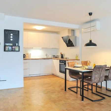 Strict City Apartments Ljubljana Kültér fotó