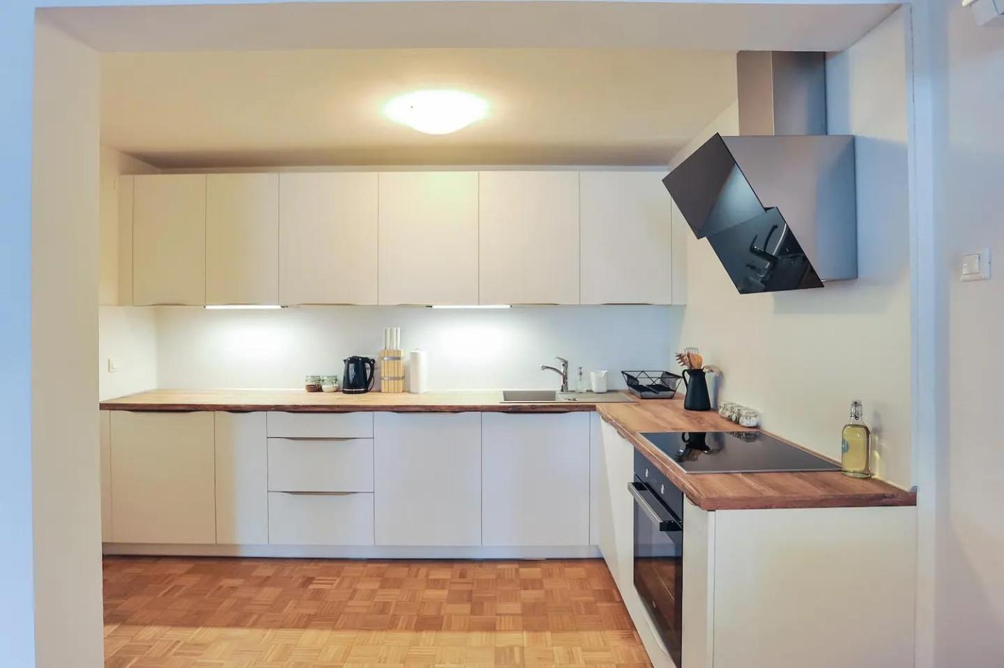 Strict City Apartments Ljubljana Kültér fotó