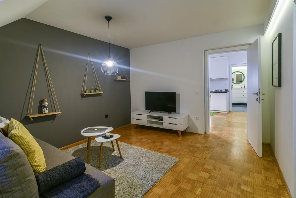 Strict City Apartments Ljubljana Kültér fotó